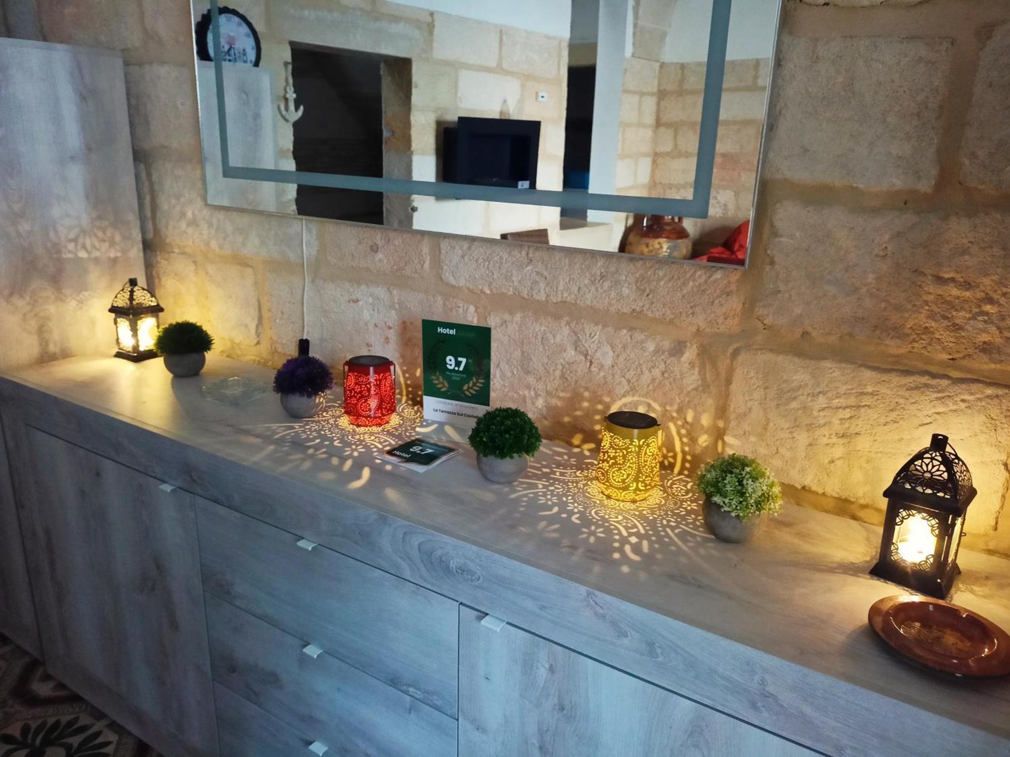 דירות Palmariggi La Terrazza Sul Castello מראה חיצוני תמונה