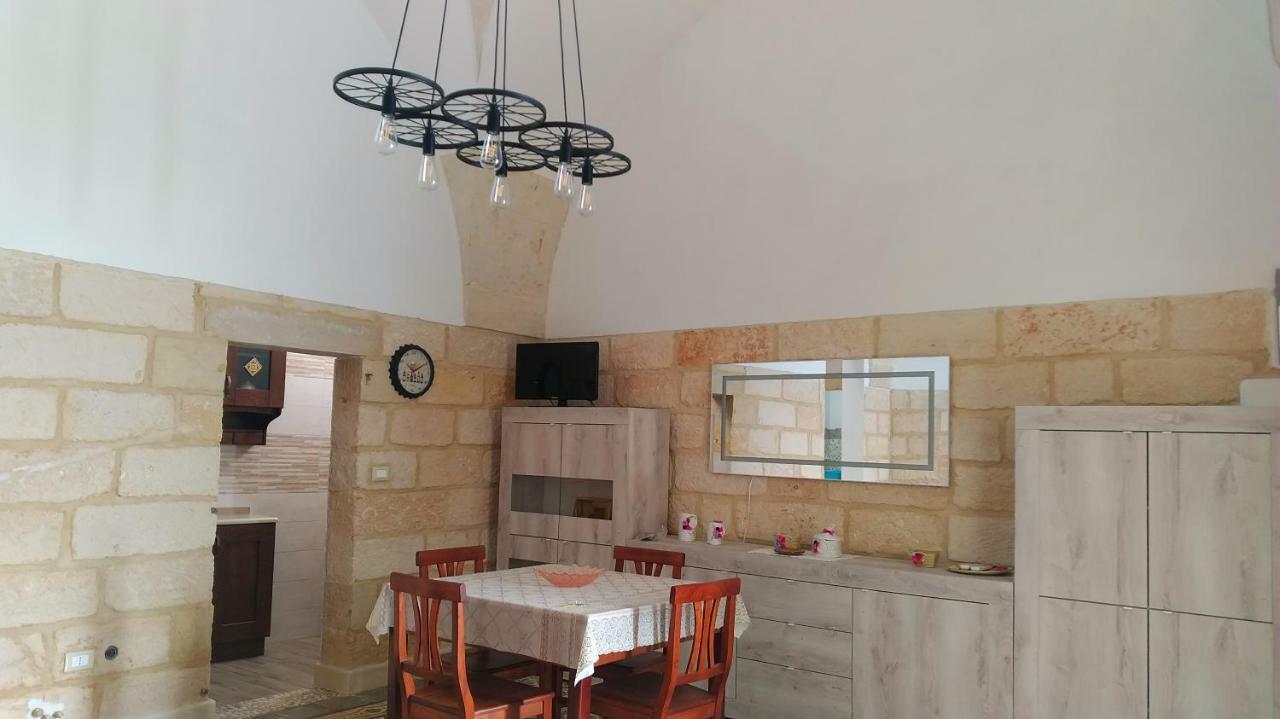דירות Palmariggi La Terrazza Sul Castello מראה חיצוני תמונה