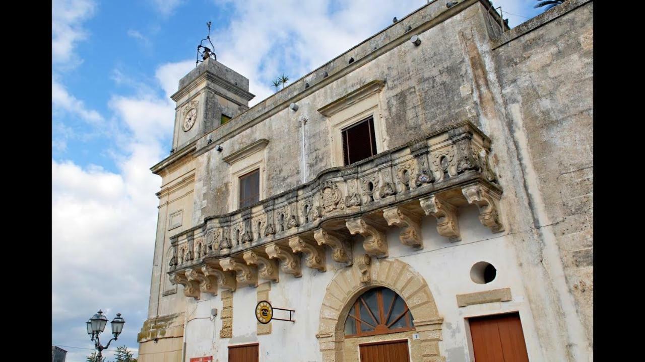 דירות Palmariggi La Terrazza Sul Castello מראה חיצוני תמונה