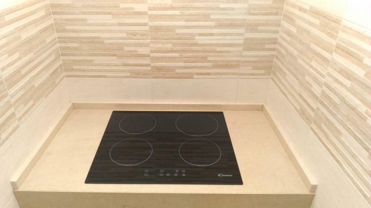 דירות Palmariggi La Terrazza Sul Castello מראה חיצוני תמונה